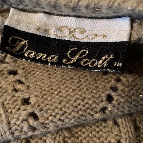 Vintage Dana Scott Woven V Neck Tunic Sweater Beige with Gold Thread Size Large - Picture 7 of 9